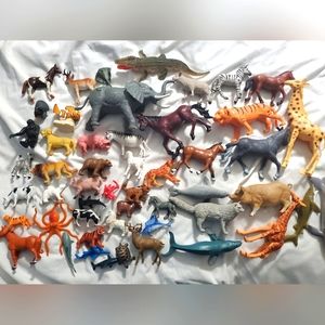 : 50 toy animal figures farm jungle safari sea land lake river ocean animals
